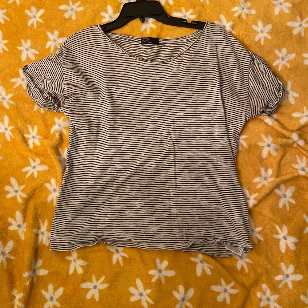 Black and White Gap striped tee